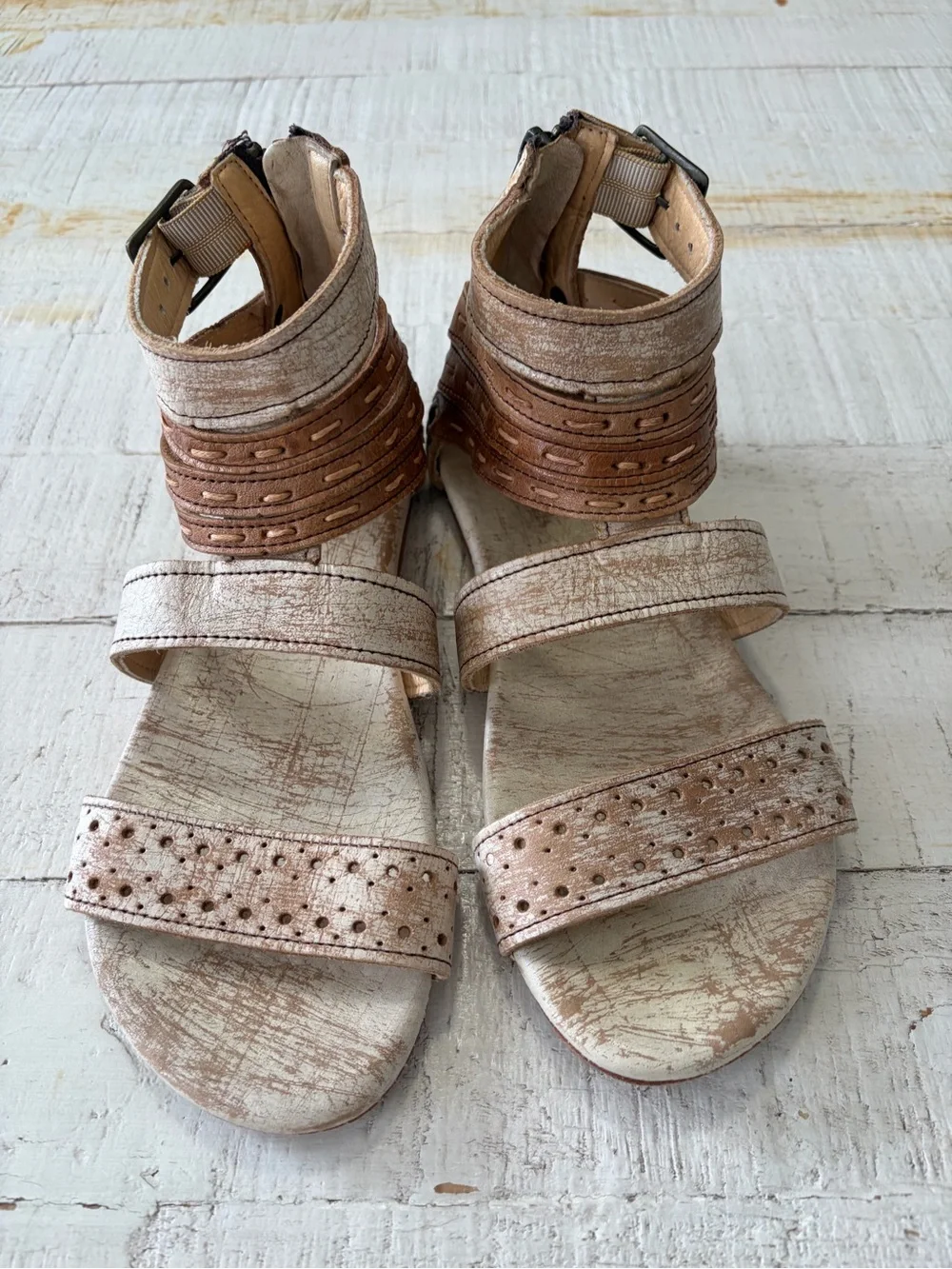 Bed Stu Artemis Gladiator Sandals size 8 Nectar Tan Lux Leather Flat Strappy